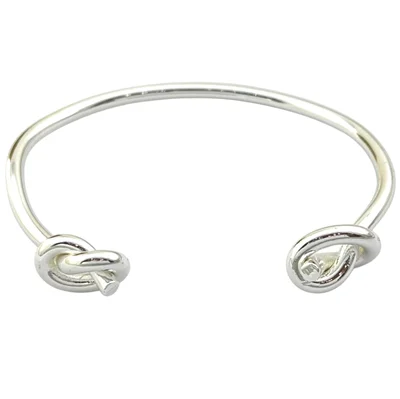 دستبند زنانه بنگل مینیمال مدل گره کد B5331