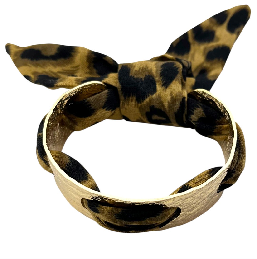 دستبند زنانه بنگل مینیمال مدل پلنگی کد B5316