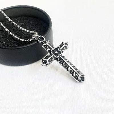 گردنبند مردانه صلیب اتلستین کد Men008