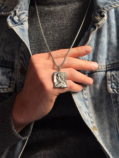 گردنبند مردانه کوروش بزرگ کد Men006